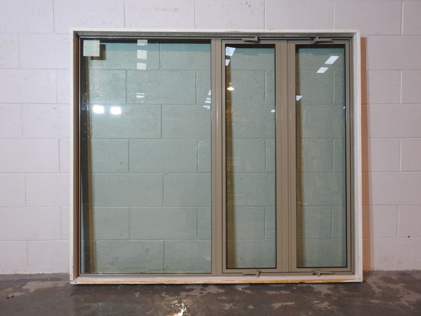 Matt bronco aluminium casement window