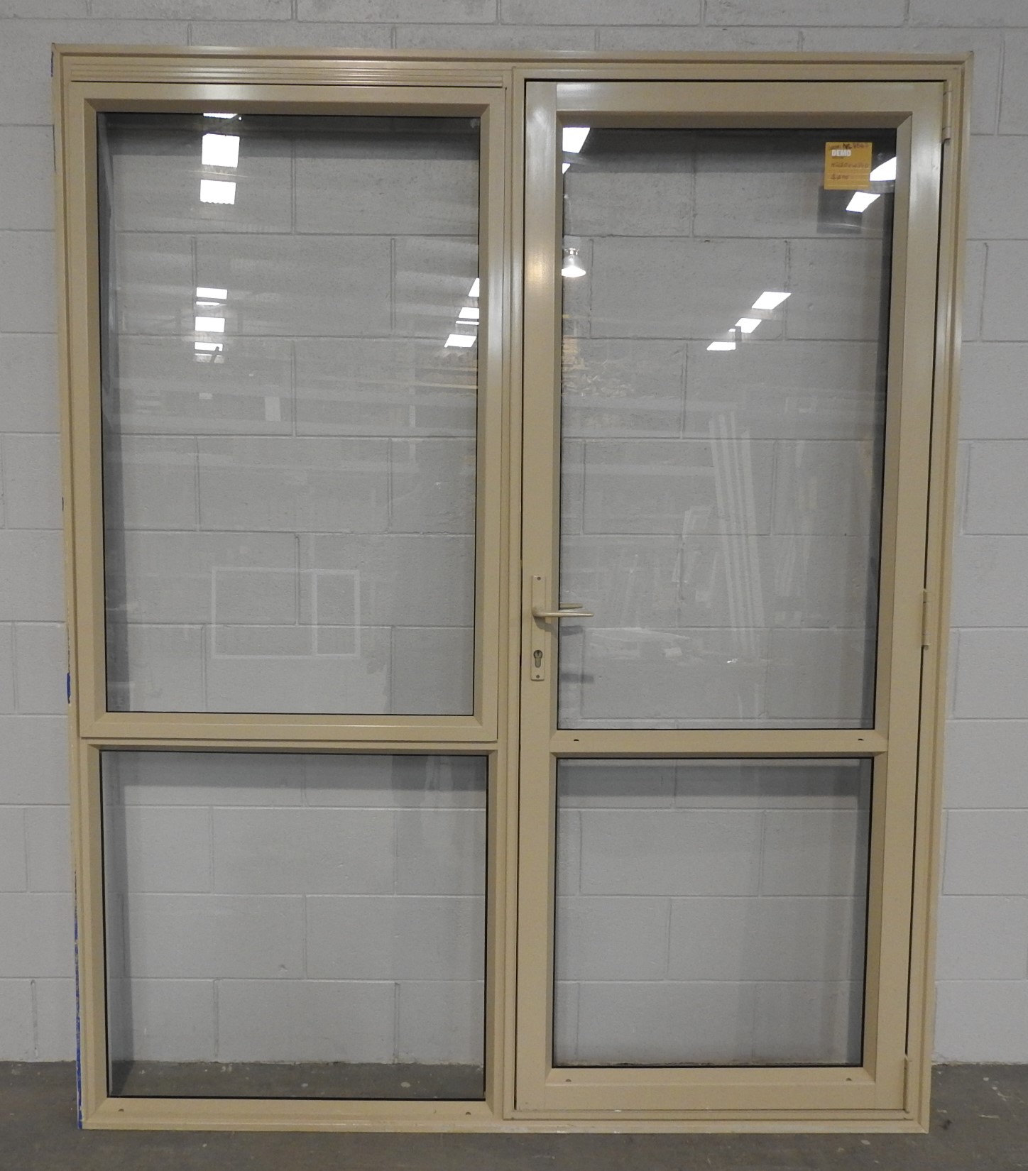 Desert Sand Aluminium Door With Awning Window Sidelight