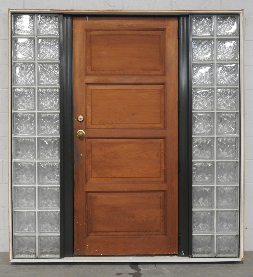 Karaka green Aluminium frame door with glass block sidelights