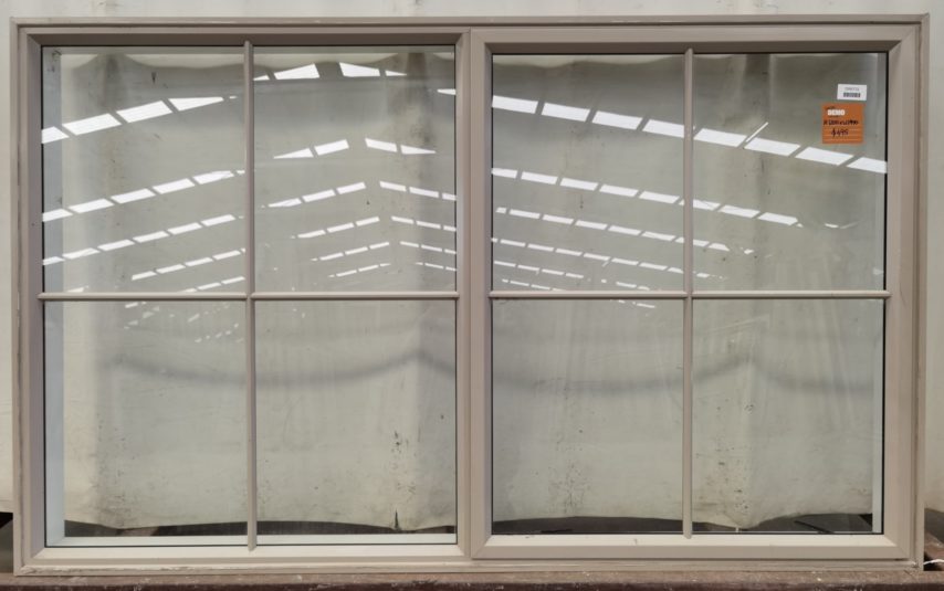 Bronco aluminium single colonial awning window