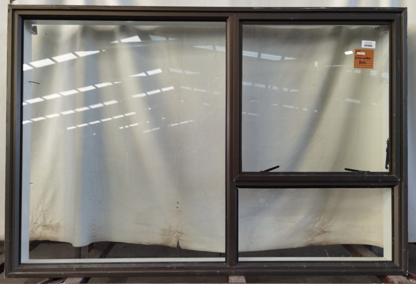 Light bronze aluminium single awning window