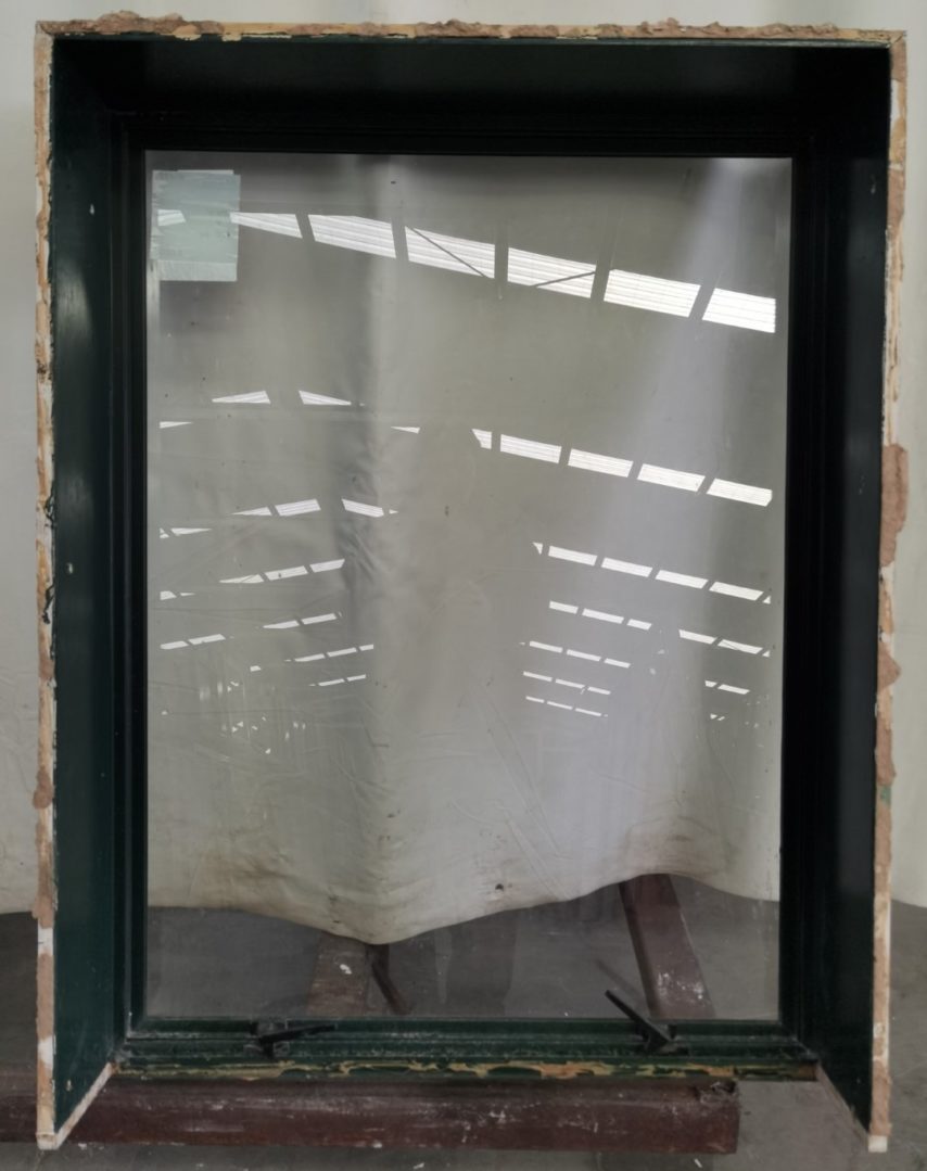 Green aluminium single awning window
