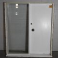 Wooden exterior door with sidelight - has keys