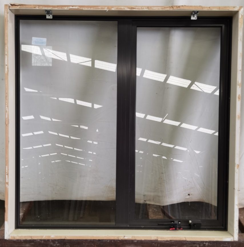 Ironsand aluminium single awning window