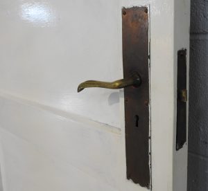 Wooden Bungalow 5 Panel Door - Unhung