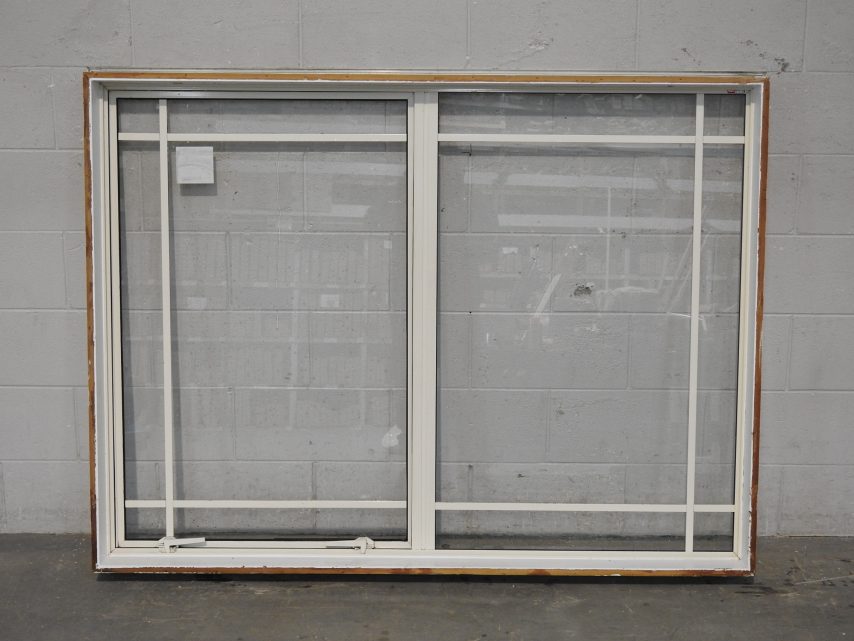 Bungalow / Deco Style Off White Aluminium Single Awning Window