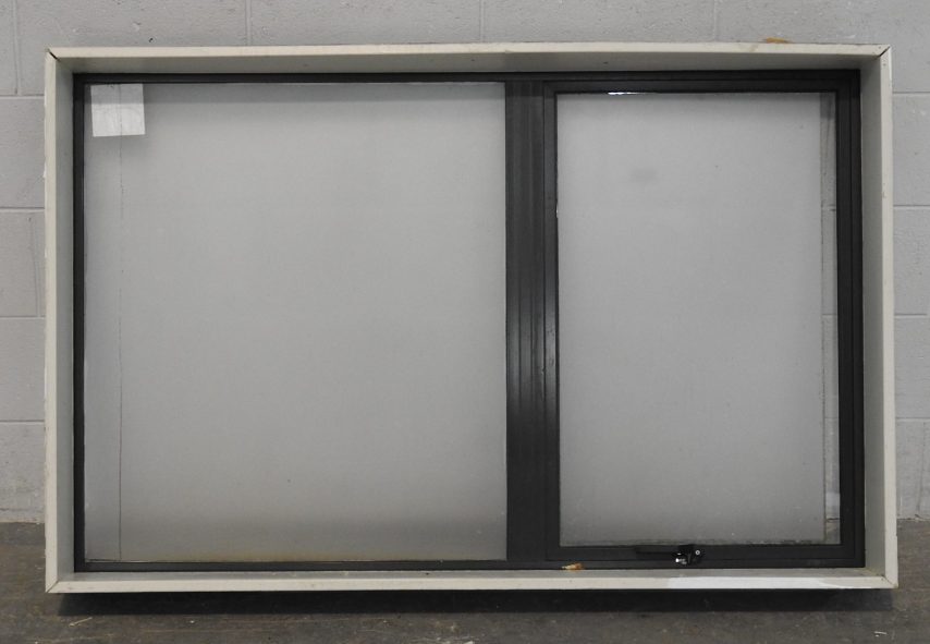 Karaka Green Aluminium Single Awning Window