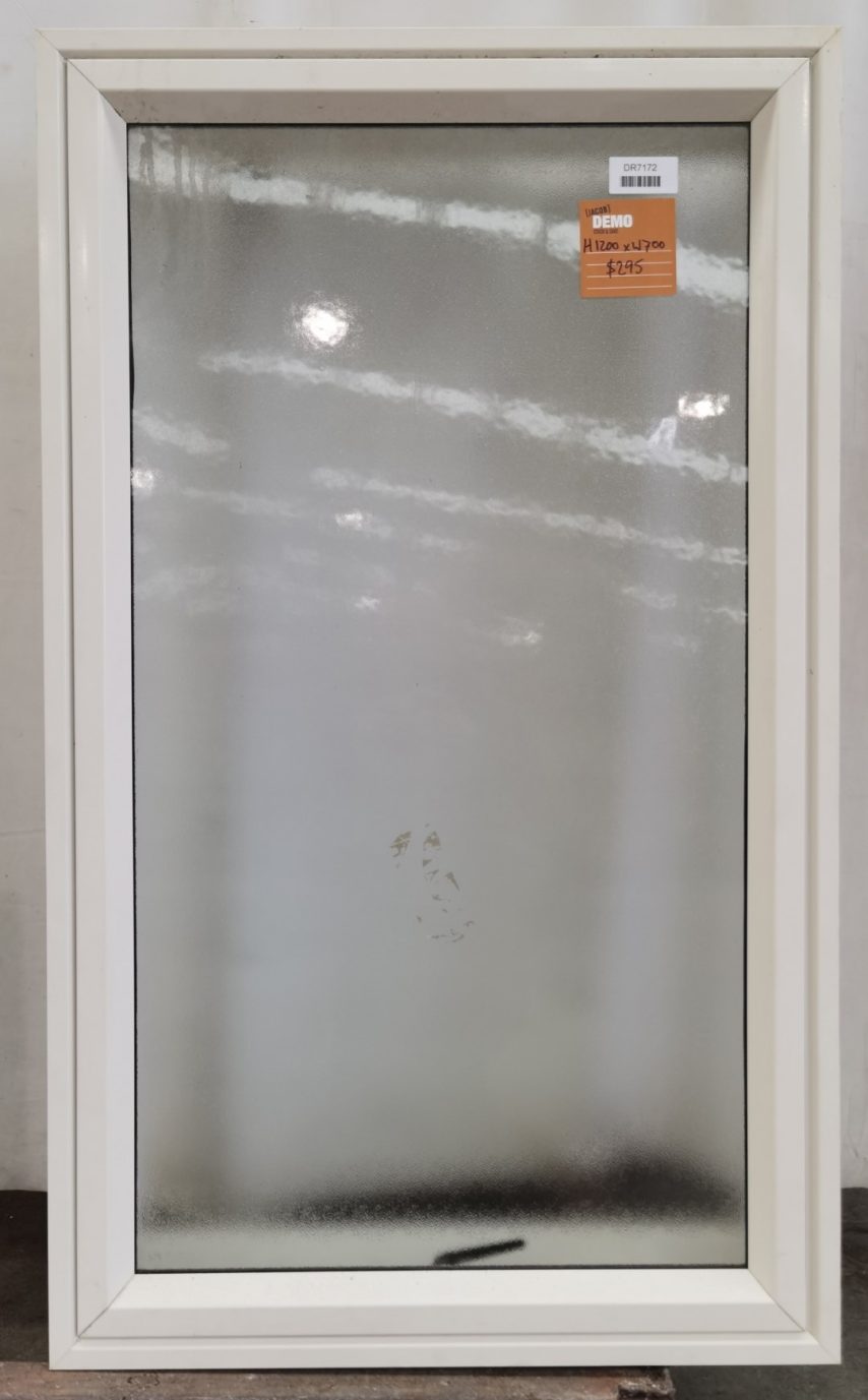 Off white aluminium single awning window