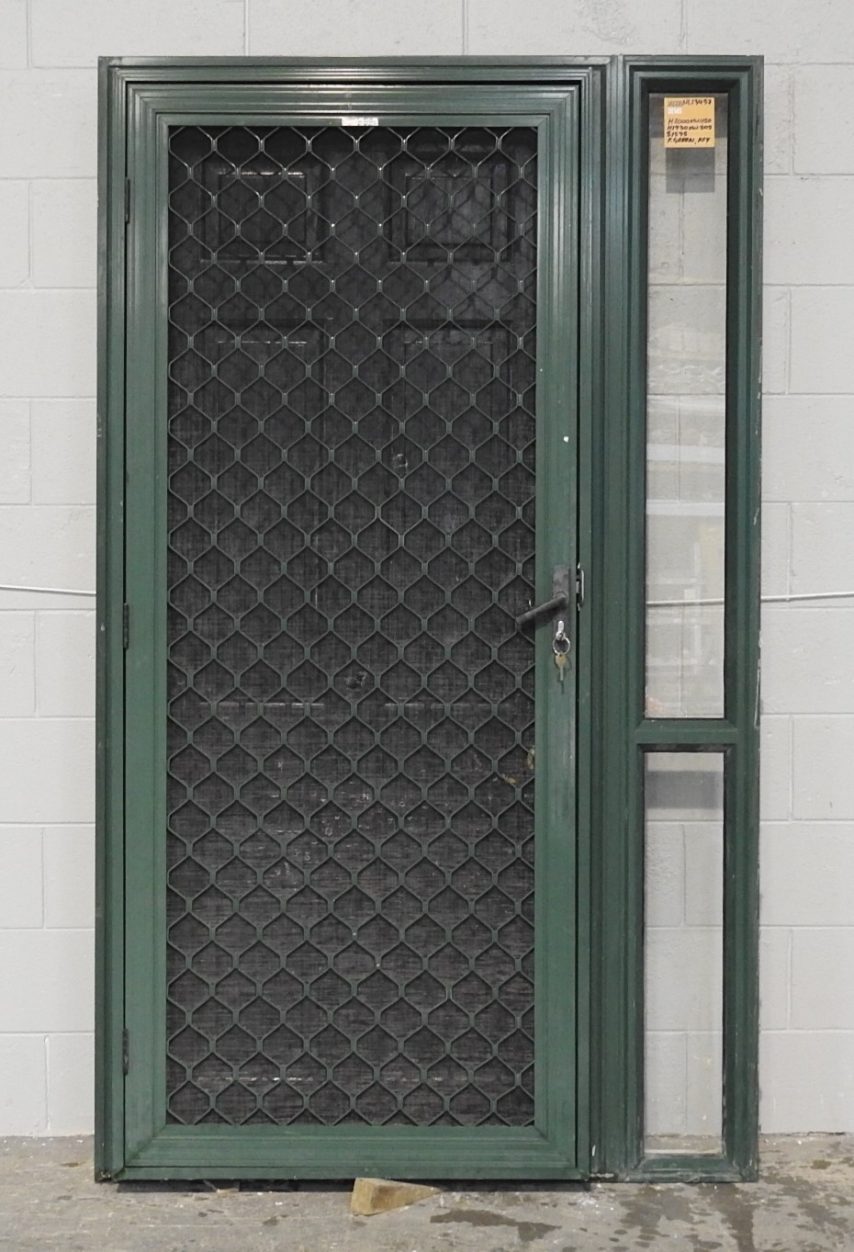 Permanent Green Aluminium Frame with Wooden Door