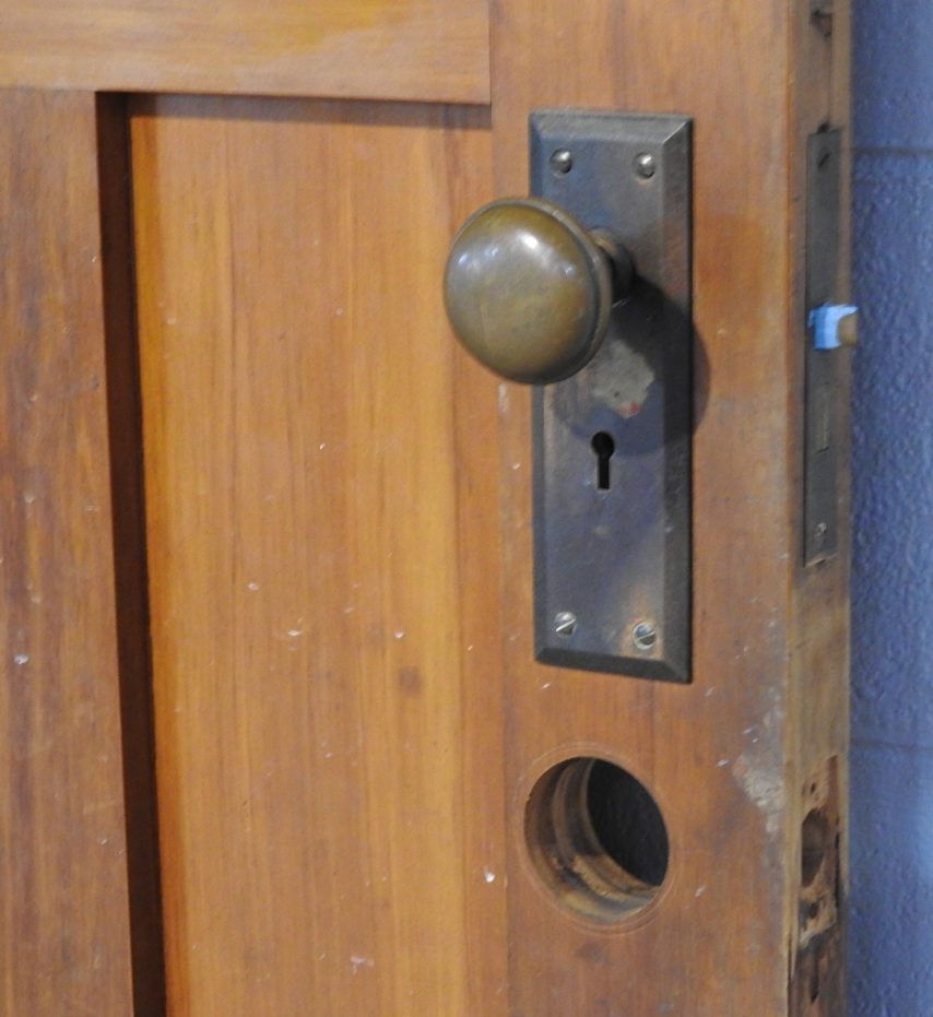 Wooden Bungalow 3 Panel Door - Unhung Unpainted