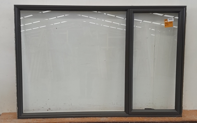 Ironsand aluminium single awning Window
