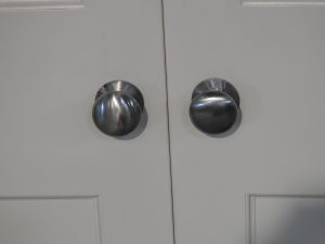 Wooden Villa / Bungalow Style Double Cupboard Doors - Hung