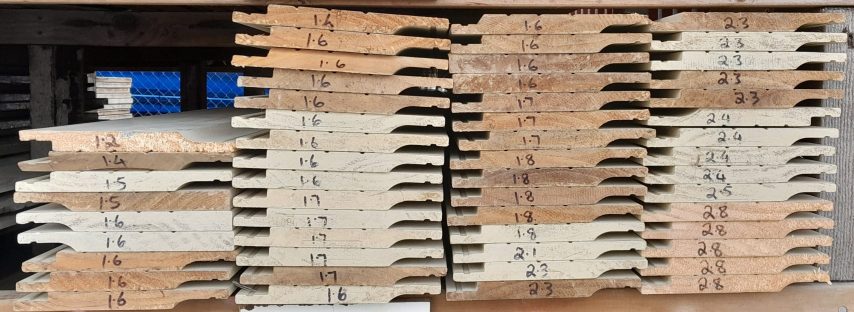 New Rusticated Pine Weatherboard bulk lot 85l/m