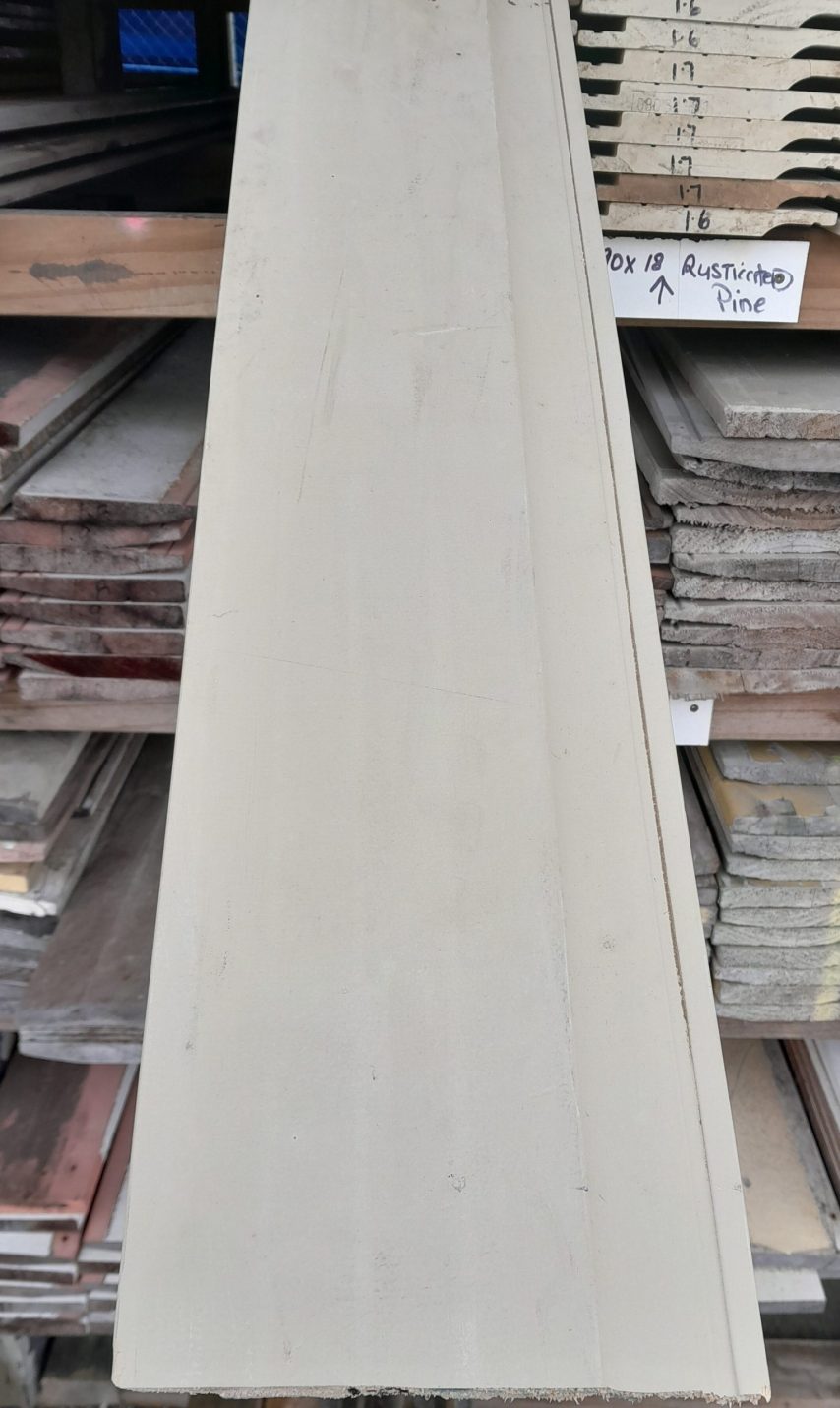 New Rusticated Pine Weatherboard bulk lot 85l/m