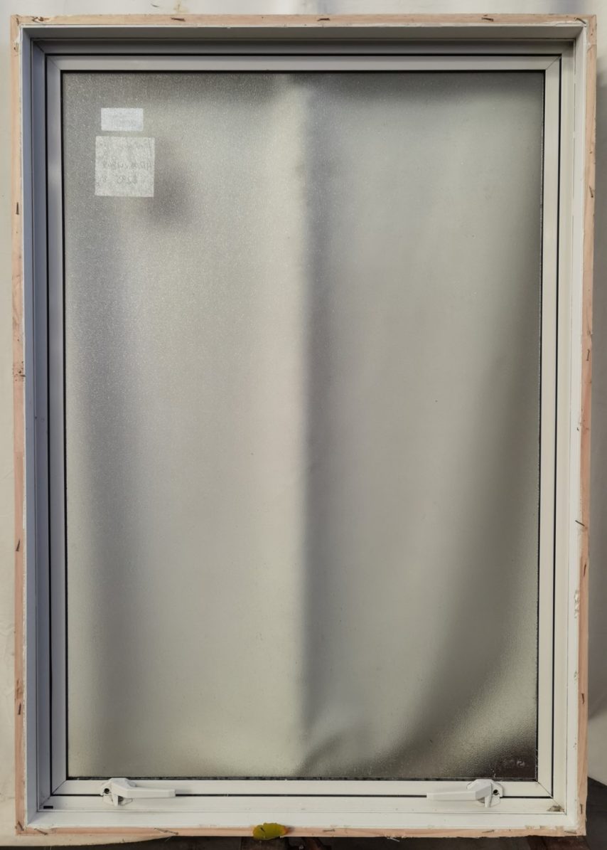 Titania aluminium single awning window