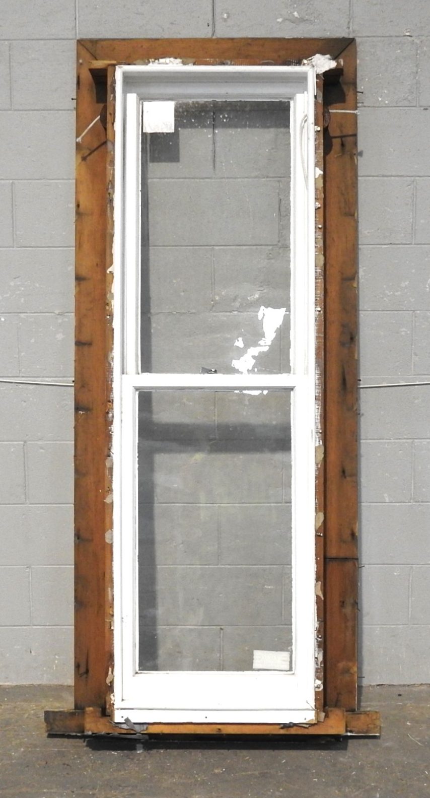 Villa Narrow Wooden Double-Hung Window