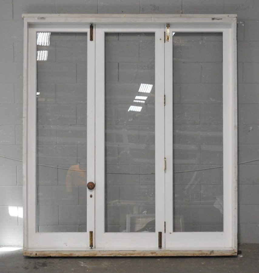 Wooden Bi-Fold Doors With Dedicated Door RHS