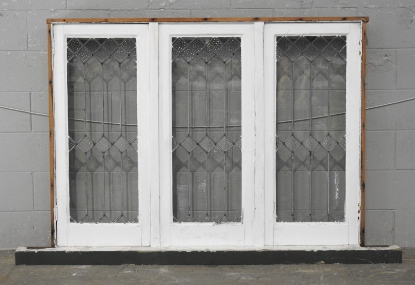 Bungalow Wooden Casement Leadlight Window