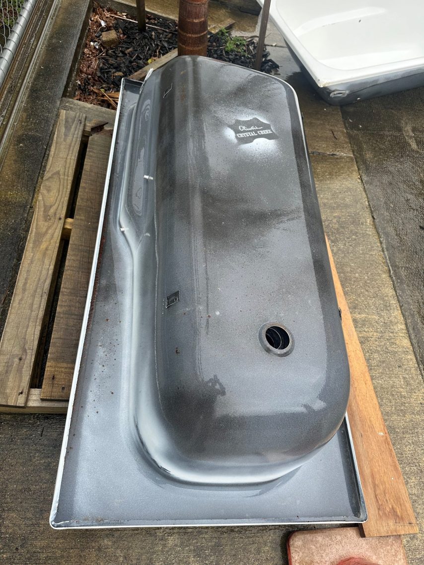 Brand new White Metal Bath Tubs