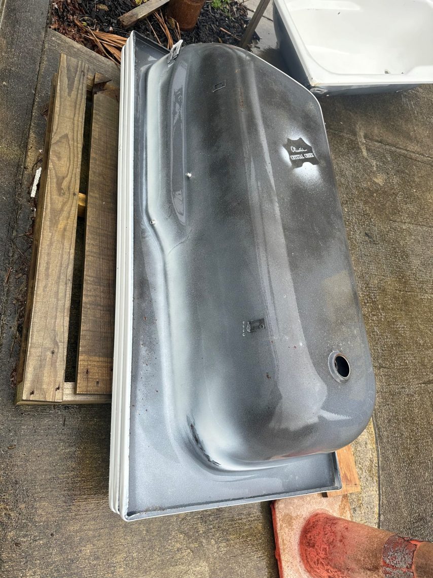 Brand new White Metal Bath Tubs