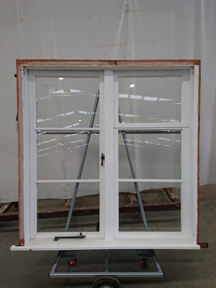 Wooden single casement window