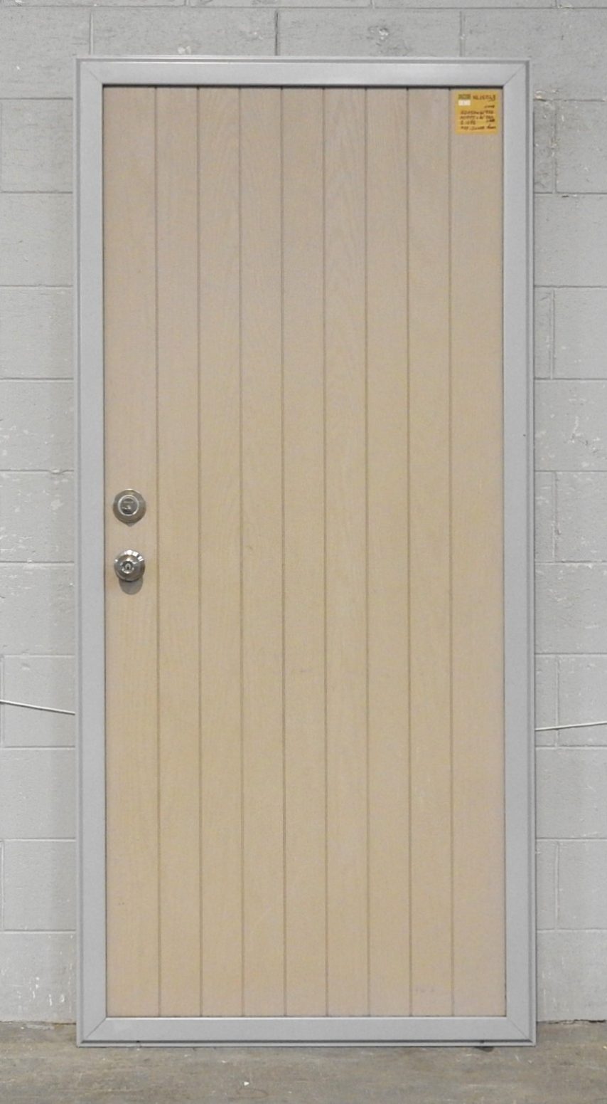 Silver Pearl Aluminium Frame With TG&V Wooden Door