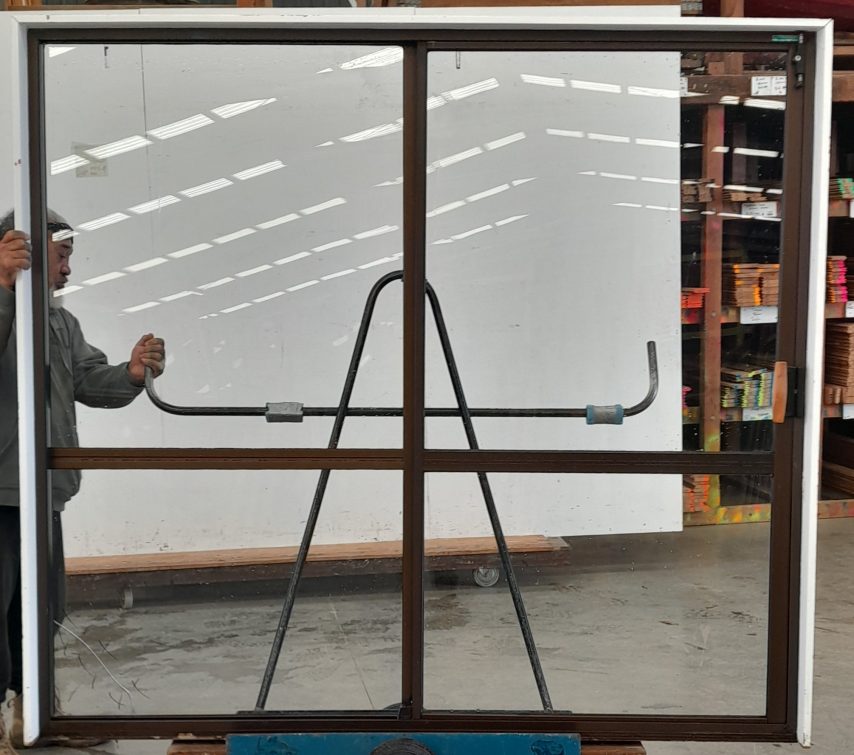 Light bronze aluminium sliding door