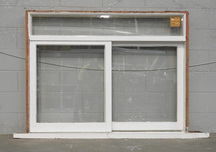 Wooden Sliding Window with Toplight