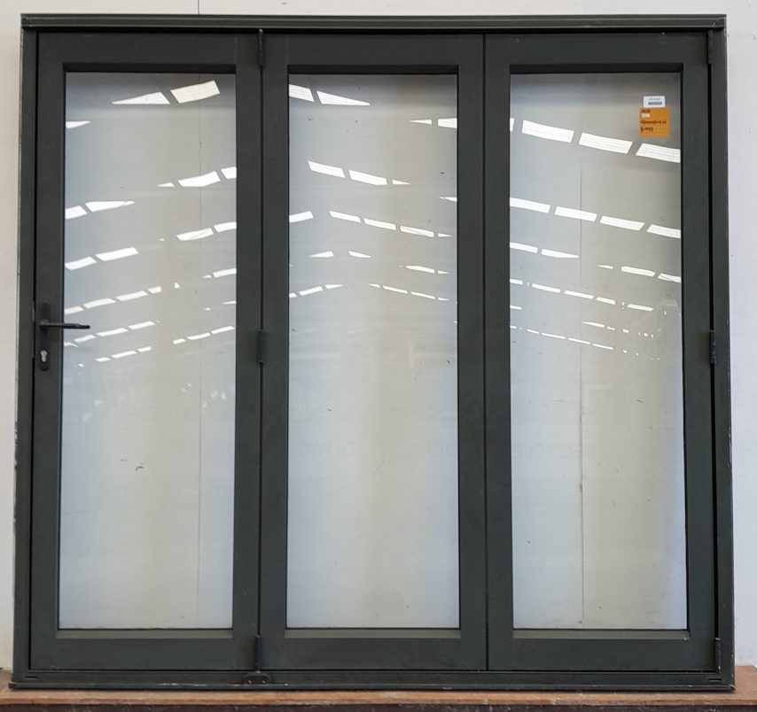 Karaka green aluminium bi-fold door