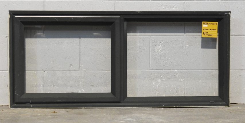 Karaka Green Aluminium Single Awning Landscape Window