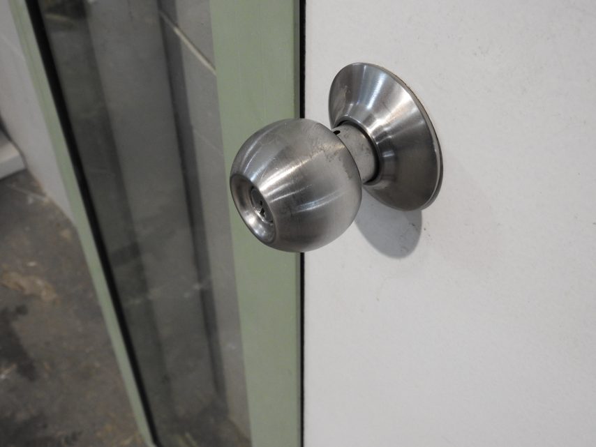 Mist Green Aluminium Frame With Solid MDF Door / Sidelights