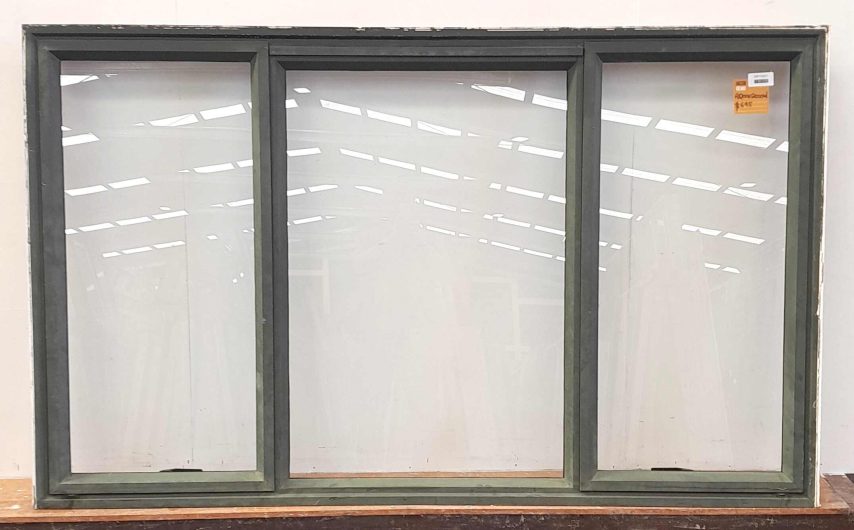 Karaka green aluminium awning window