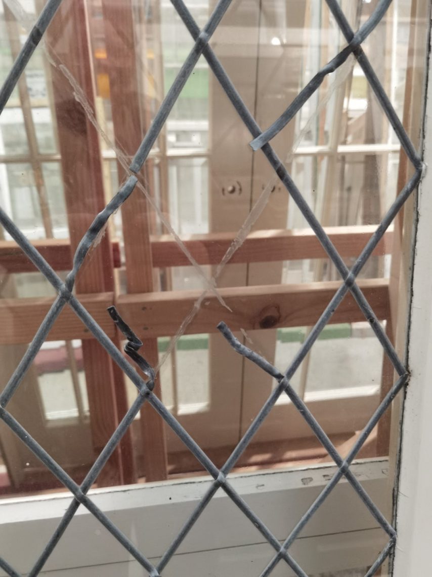 Wooden four leaf bi-fold door