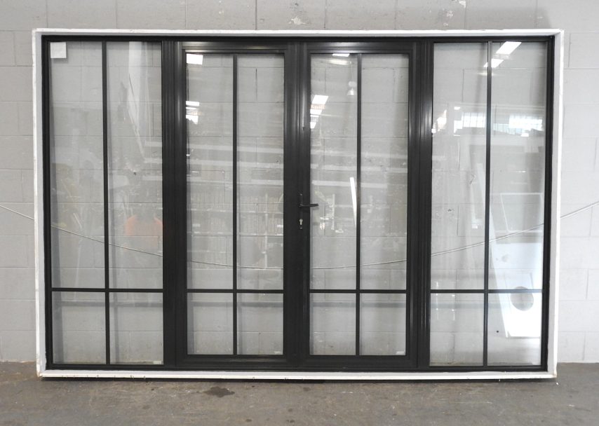 Karaka Green Aluminium French Doors w Sidelights