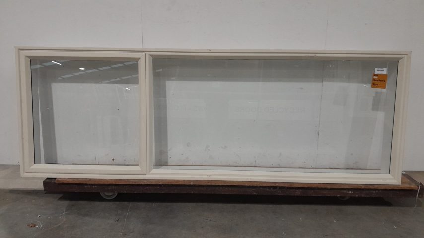 Off white aluminium awning window