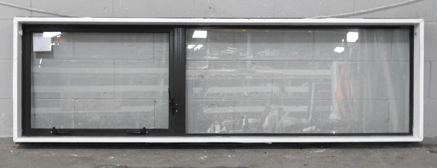 Karaka Green Aluminium Single Awning Window