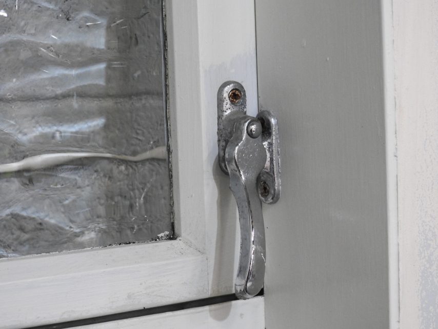 Wooden Single Awning Window with Obscure