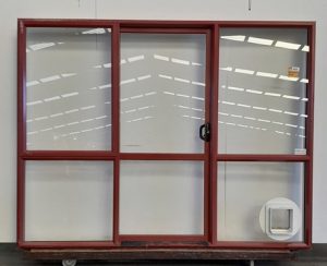 Pioneer red aluminium sliding door