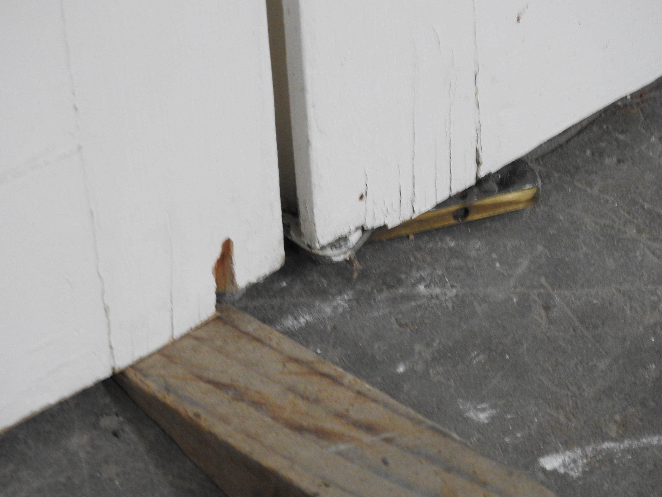 Colonial Style Wooden Bi-Folding Doors - No Frame