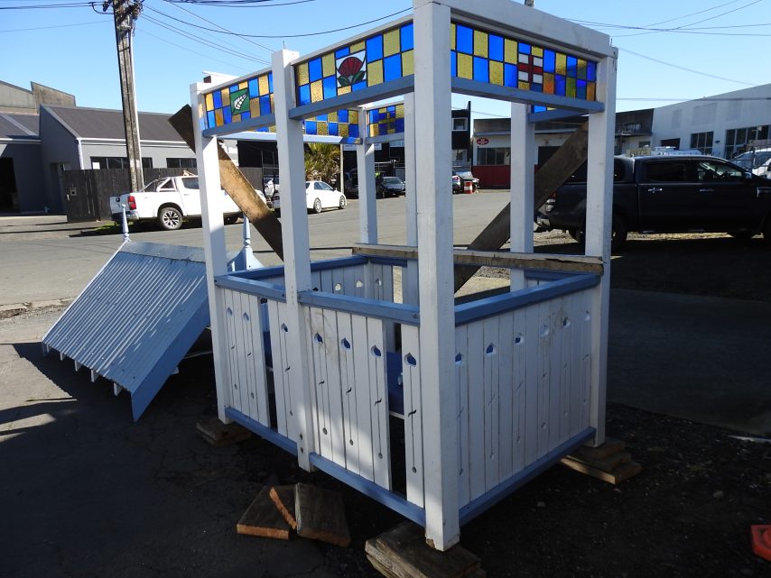 Wooden Villa Style Gazebo With Leadlights