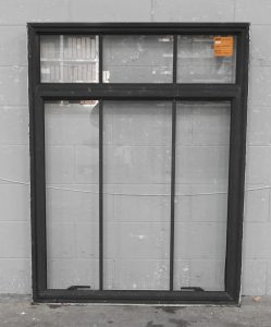 Karaka Green Aluminium Single Awning Window