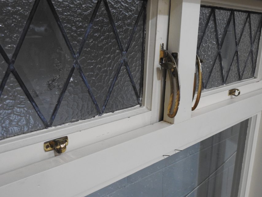 Bungalow Wooden Casement Bay Window With Toplight
