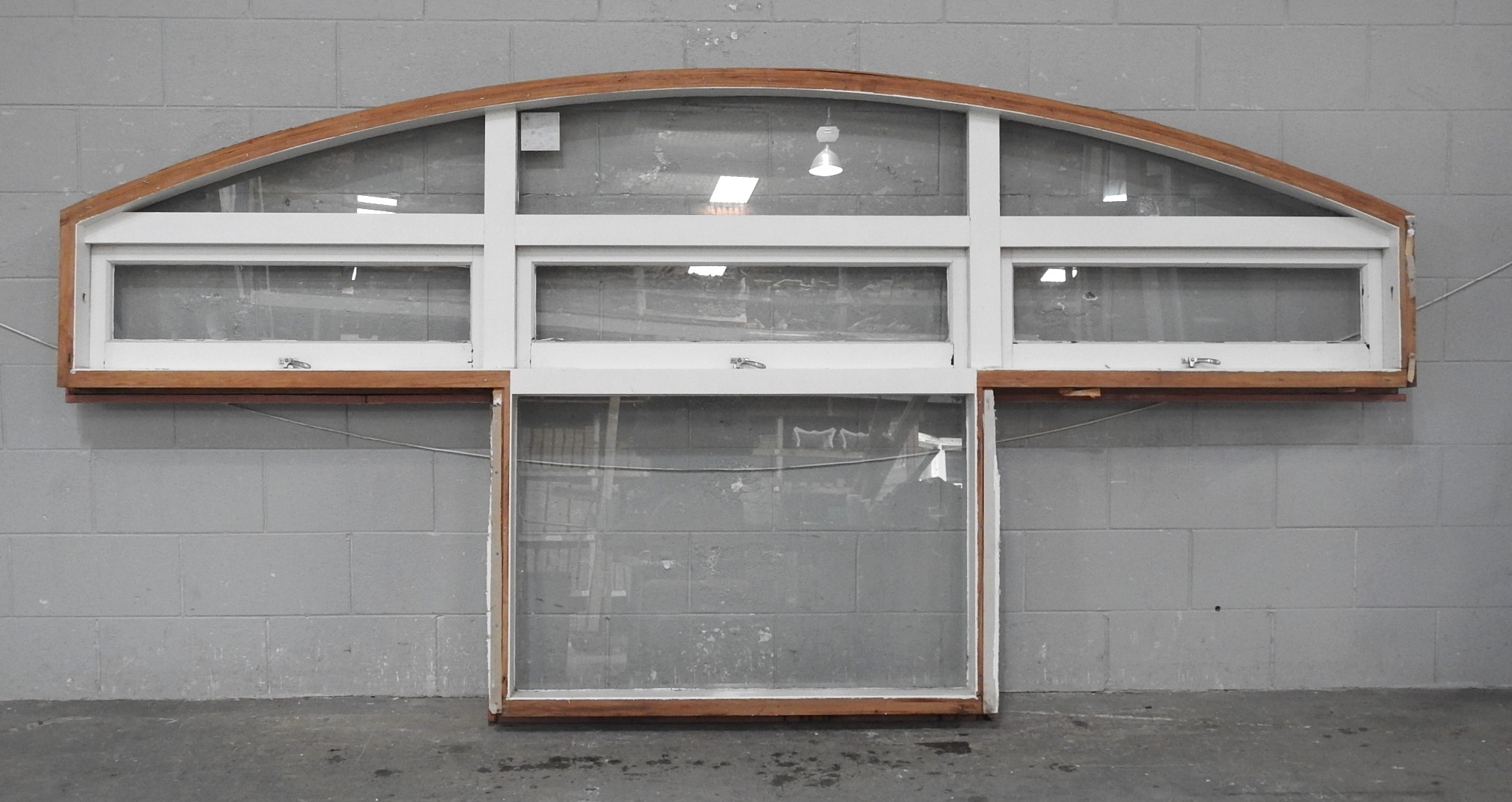 Wooden Arched Triple Awning Window With Top/Bottomlight