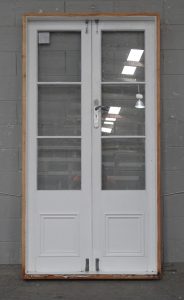 Villa Style Wooden French Doors Hung in Frame