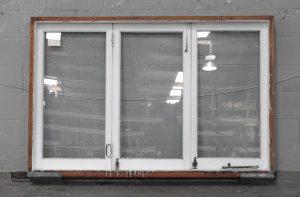 Bungalow Wooden Bi-Fold / Casement Window