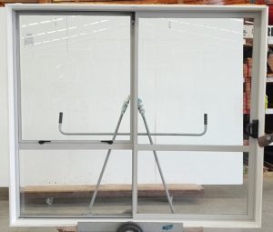 Silver pearl aluminium sliding door