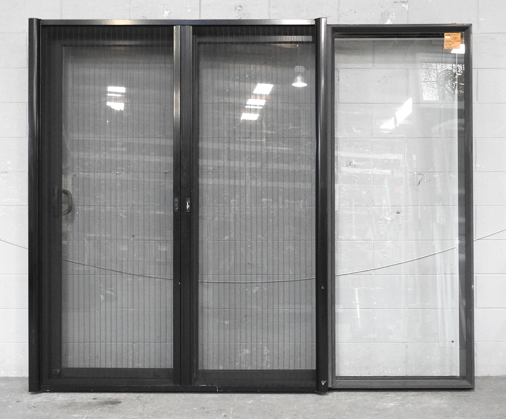 Ironsand Aluminium Stacker Sliding Door With Sliding Bug Screen