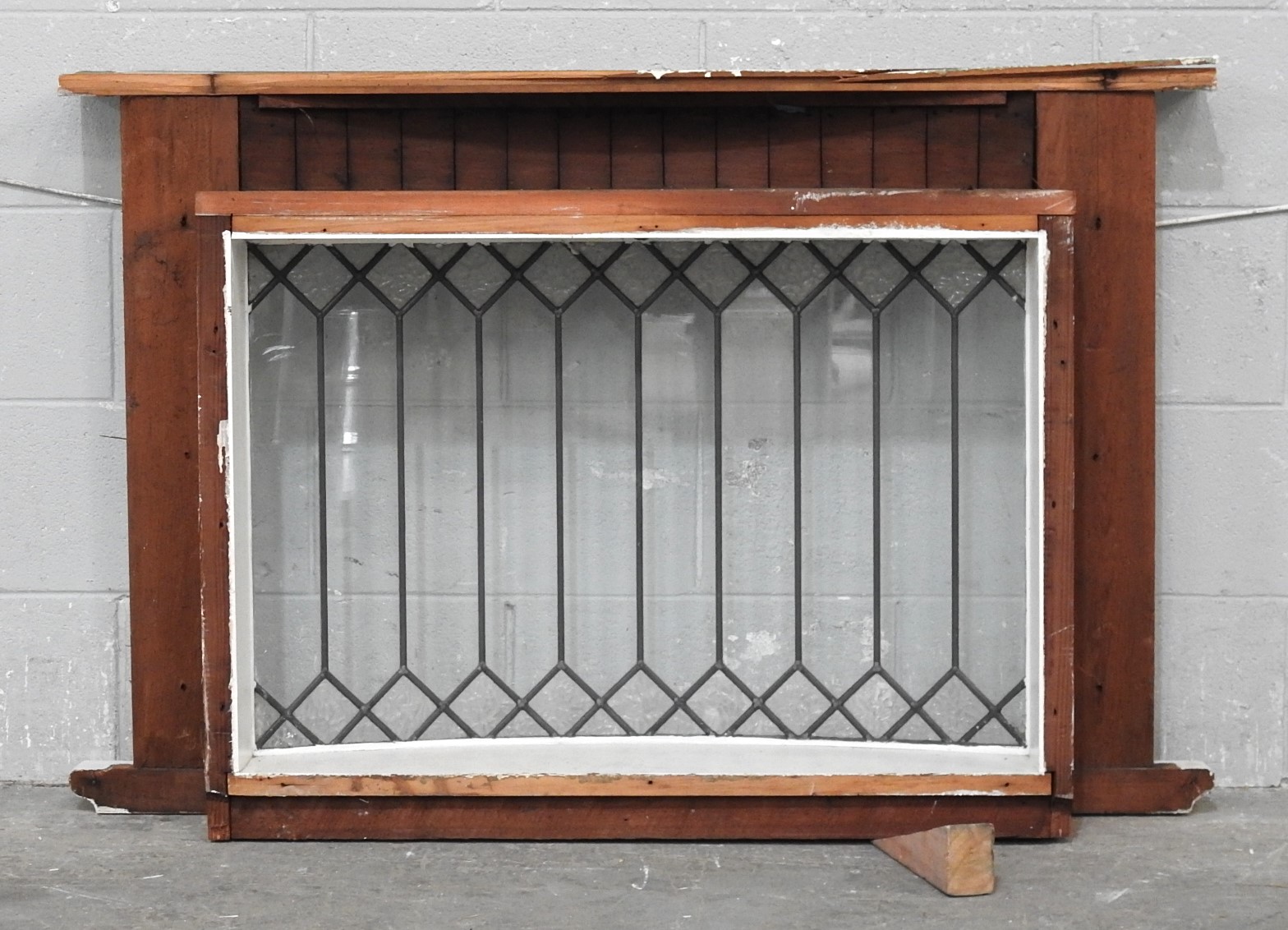 Bungalow Wooden Leadlight Bow Window