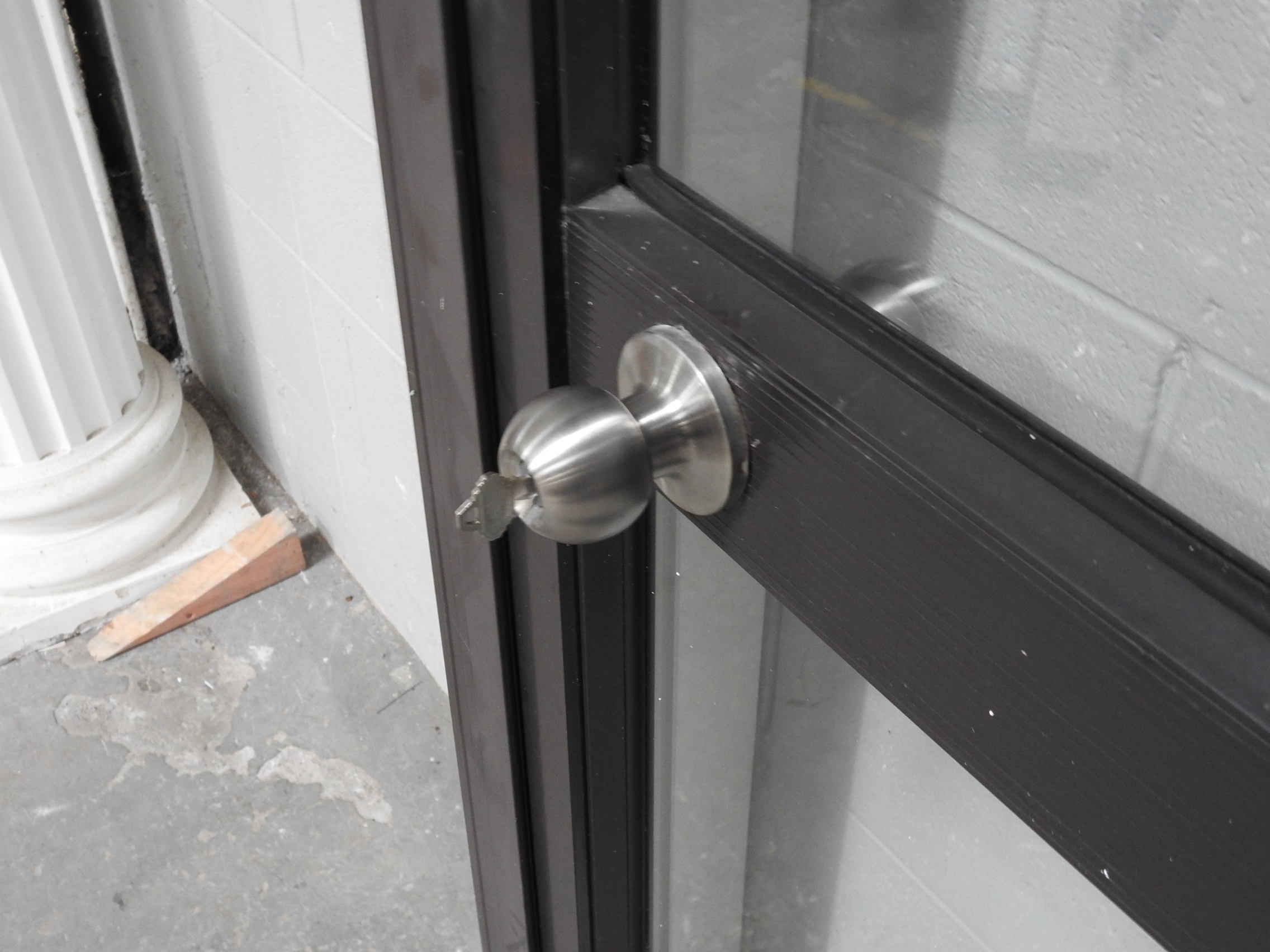 Brown Aluminium Door With Awning Window Sidelight