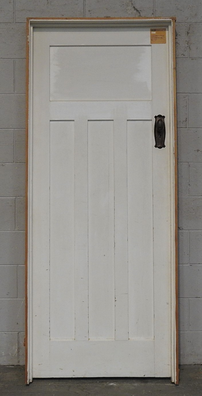 Wooden Bungalow Interior 3 Panel Door - Hung